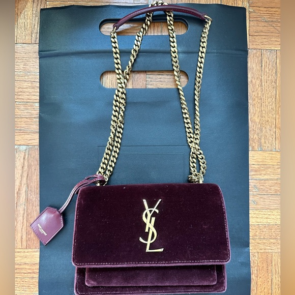 SAINT LAURENT
Sunset Monogram YSL Small Velvet Chain Crossbody - Picture 2 of 13